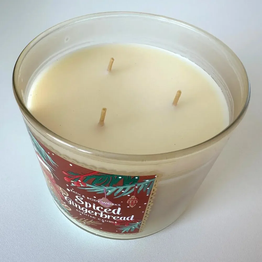 Bath & Body Works Spiced GIngerbread 3-Wick Large Candle 14.5 oz